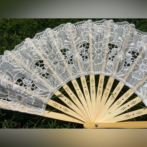Lace Fan with Floral Design for Wedding - Picture 2 of 11